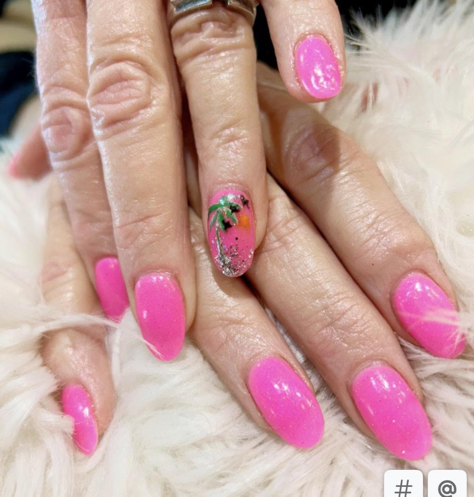 Nude French manicure with wavy metallic gold tips