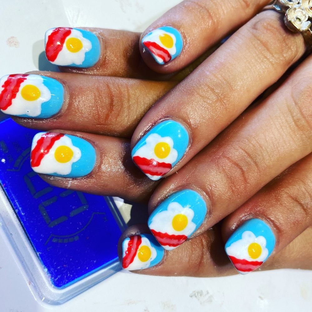 American flag inspired red white and blue nails